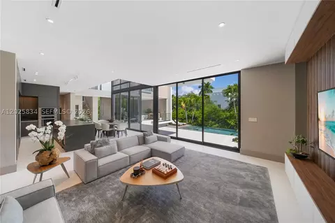 Living - 571 Glenridge Rd, Key Biscayne, FL 33149 photo 1 of 4