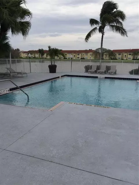 12870 Vista Isles Dr #517, Plantation, FL 33325