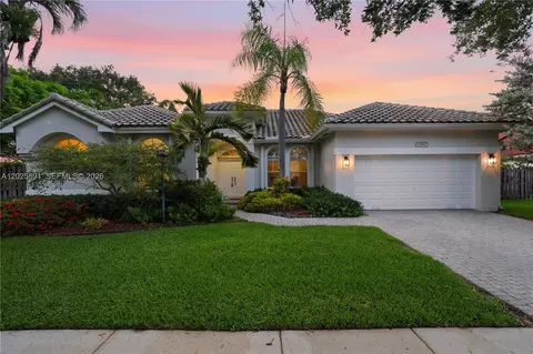 12847 NW 22nd Mnr, Pembroke Pines, FL 33028