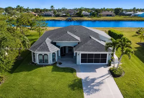 1074 SW Sultan Dr, Port Saint Lucie, FL 34953