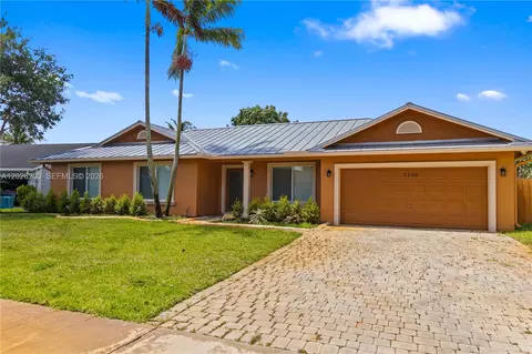 5160 SW 18th Ct, Plantation, FL 33317