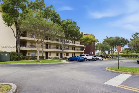 10451 W Broward Blvd #209, Plantation, FL 33324