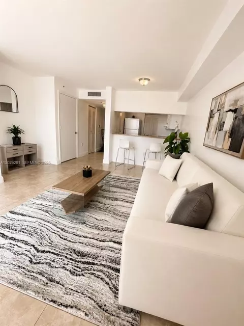 102 SW 6th Ave #205, Miami, FL 33130