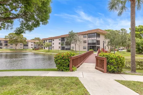 4950 E Sabal Palm Blvd #106, Tamarac, FL 33319
