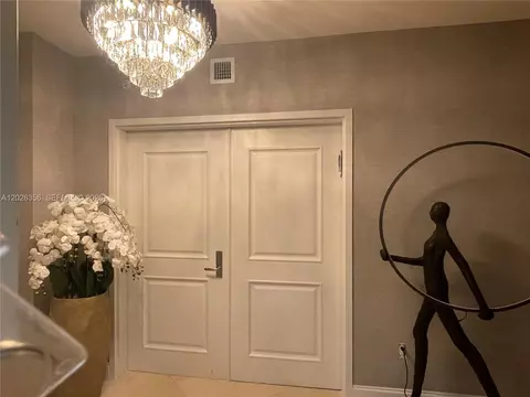 3101 S Ocean Dr #1707, Hollywood, FL 33019