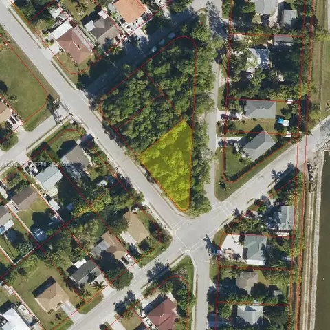 5401 Texas Ave, Naples, FL 34113