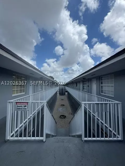 199 W 29th St #12, Hialeah, FL 33012 photo 3