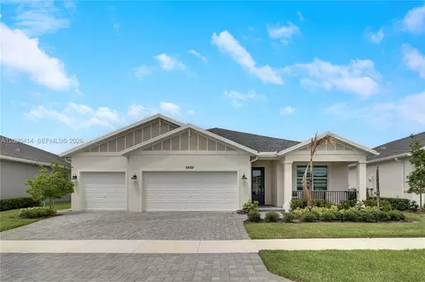 6489 NW Cloverdale Ave, Port Saint Lucie, FL 34987