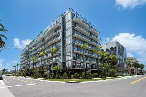 1176 97th St #502, Bay Harbor Islands, FL 33154