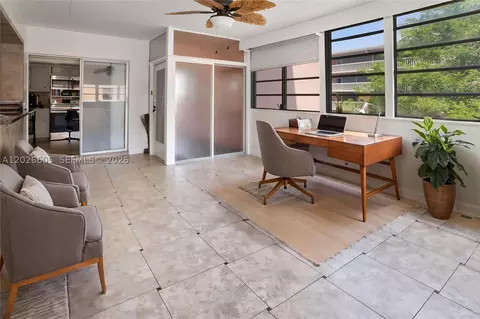 180 NE 12th Ave #18C, Hallandale Beach, FL 33009