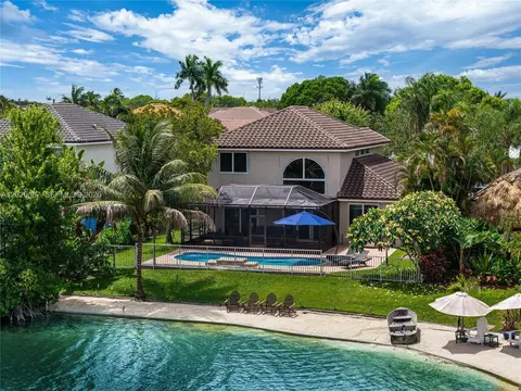 18451 NW 13th St, Pembroke Pines, FL 33029
