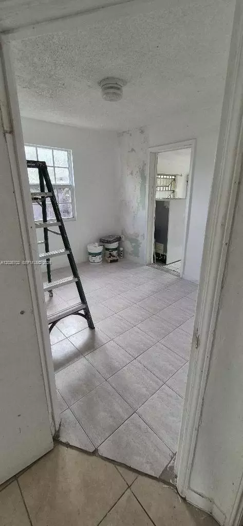 Entry Way - 610 E 6th Pl, Hialeah, FL 33010 photo 1 of 2