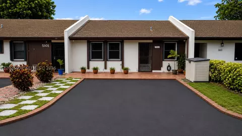 5103 SW 138th Ave Cir, Miami, FL 33175