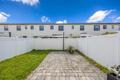 Exterior - 9381 W 33rd Ln, Hialeah, FL 33018 photo 1 of 6