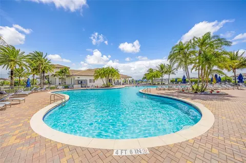 Exterior - 9381 W 33rd Ln, Hialeah, FL 33018 photo 6 of 6