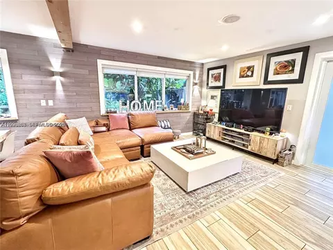 1115 Meridian Ave #TOWNHOUSE, Miami Beach, FL 33139