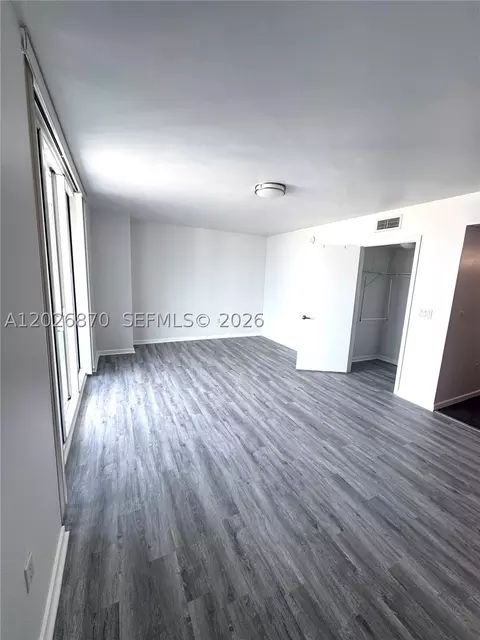 50 Biscayne Blvd #3303, Miami, FL 33132