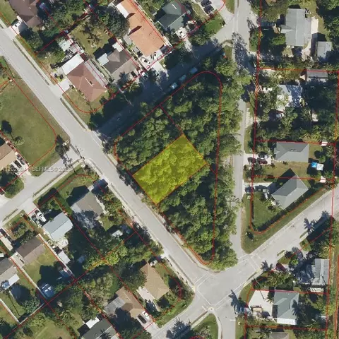 5474 Carolina Ave, Naples, FL 34113