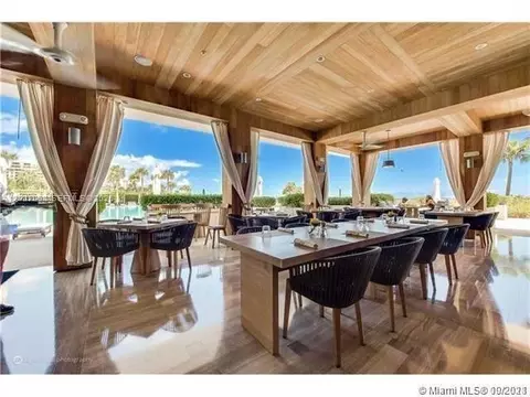 Dining - 350 Ocean Dr #LPH2N, Key Biscayne, FL 33149 photo 4 of 4