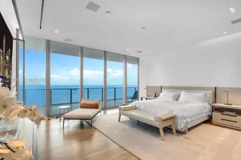 Bedroom - 350 Ocean Dr #LPH2N, Key Biscayne, FL 33149 photo 3 of 15
