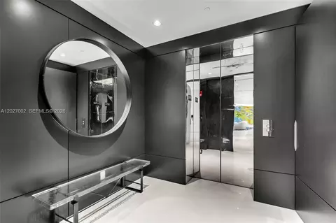 Entry Way - 350 Ocean Dr #LPH2N, Key Biscayne, FL 33149 photo 1 of 5