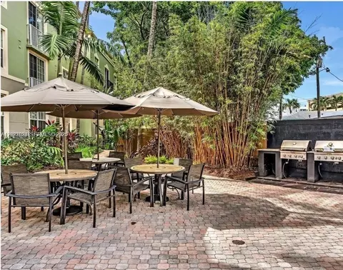 1919 Van Buren St #111A, Hollywood, FL 33020