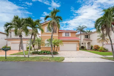 15558 SW 112th Dr, Miami, FL 33196