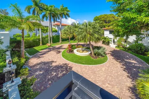 4731 Pine Tree Dr, Miami Beach, FL 33140