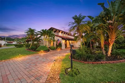 8189 Pine Cir #49, Tamarac, FL 33321