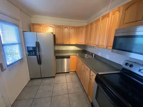 3475 N Country Club Dr #106, Aventura, FL 33180