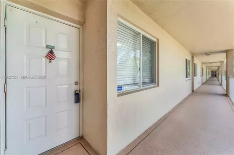 9511 Weldon Cir #G308, Tamarac, FL 33321