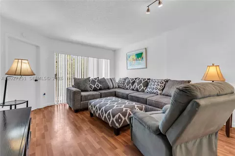 9511 Weldon Cir #G308, Tamarac, FL 33321
