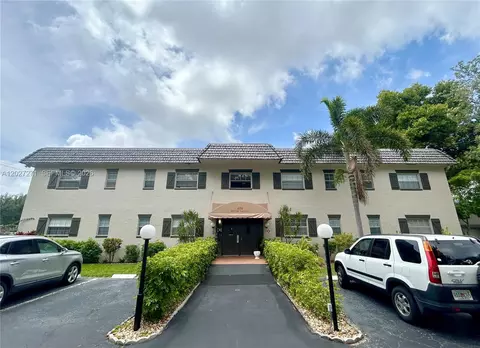 5621 SW 2nd Ct #101, Margate, FL 33068