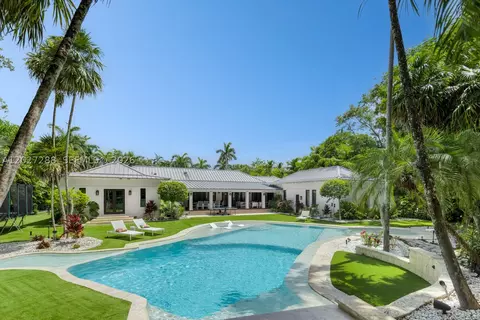 7101 SW 66th St, Miami, FL 33143