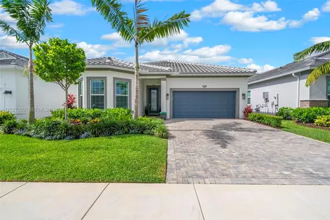 4588 Matilda Ct, Delray Beach, FL 33445