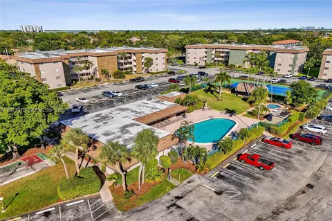 2441 SW 82nd Ave #205, Davie, FL 33324