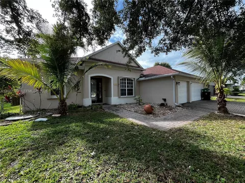 1420 NW Dimperio Ave, Port Saint Lucie, FL 34953