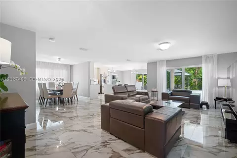 4180 NW 103rd Dr, Coral Springs, FL 33065