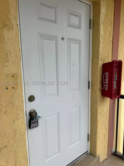 2850 NW 55th Ave #1D, Lauderhill, FL 33313