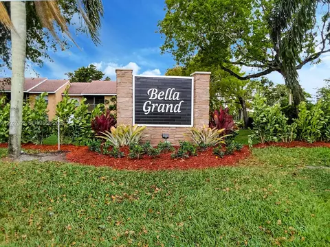767 NW 104th Ave #203, Pembroke Pines, FL 33026