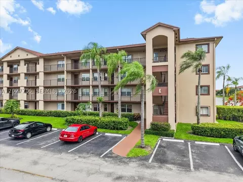 13255 SW 16th Ct #211K, Pembroke Pines, FL 33027