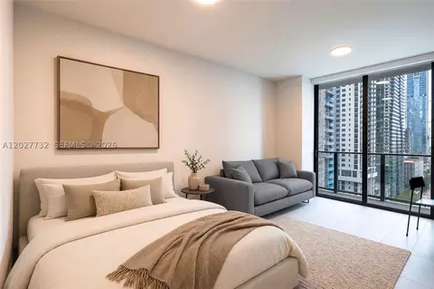 121 NE 5th St #1809, Miami, FL 33132