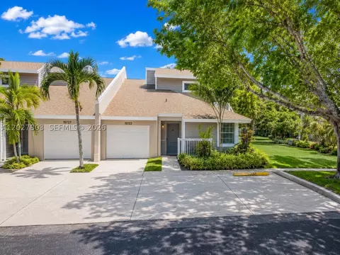 15723 Woodgate Pl #E, Sunrise, FL 33326