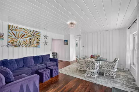 Dining - 1023 SE 7th St, Stuart, FL 34996 photo 1 of 3