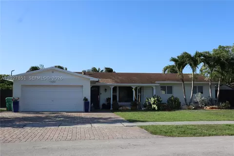 14241 SW 83rd St, Miami, FL 33183