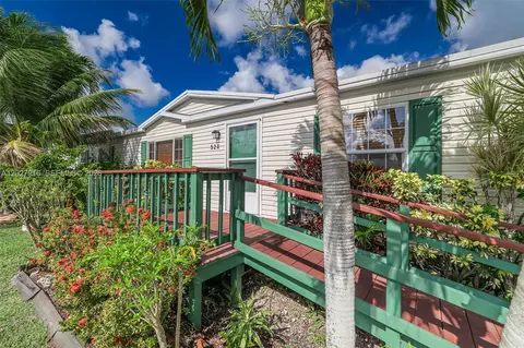 19800 SW 180 Ave #524, Miami, FL 33187