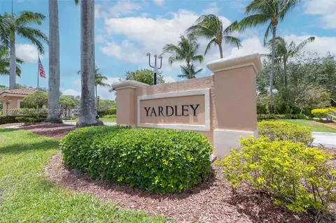 7715 Yardley Dr #106, Tamarac, FL 33321