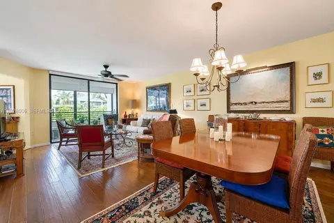 1450 Sheridan St #E 13, Hollywood, FL 33020
