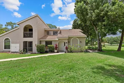 940 Augusta #937, Naples, FL 34113