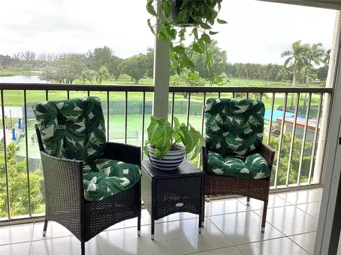 8900 Washington Blvd #415, Pembroke Pines, FL 33025